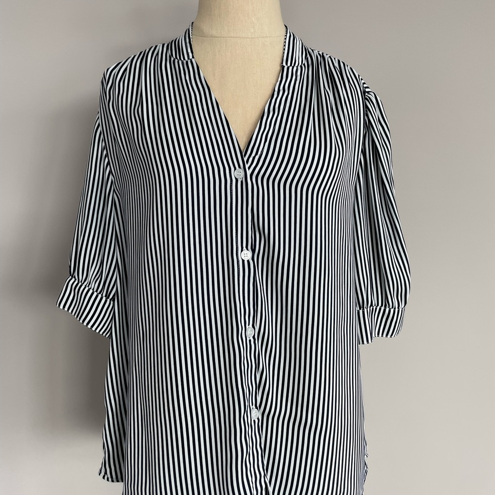 Tahari Striped Black and White Women's Top